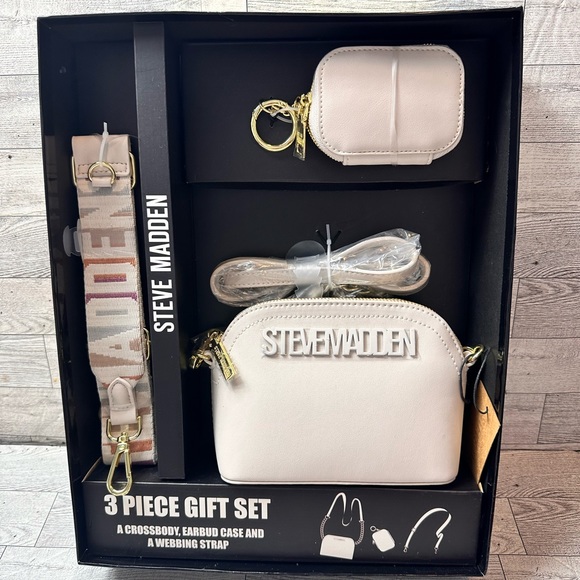 Steve Madden Handbags - Steve Madden mini set